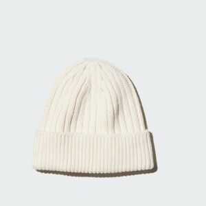 Unisex HeatTech Off White Ribbed Knit Wool Blend Beanie. O/S.  NWT